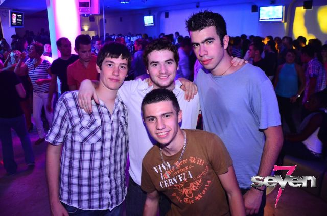 Cliquer pour voir l'image en taille réelle