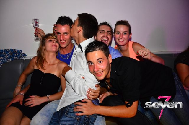 Cliquer pour voir l'image en taille réelle