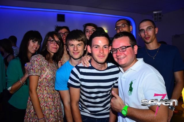 Cliquer pour voir l'image en taille réelle