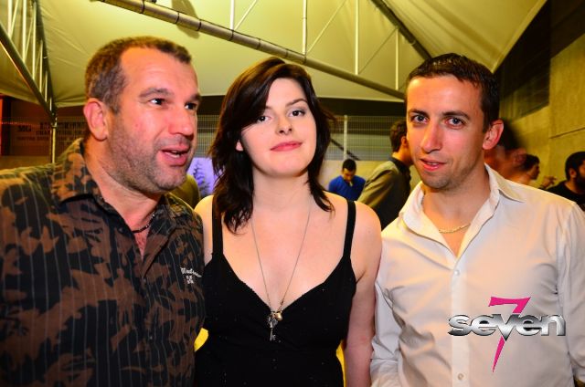 Cliquer pour voir l'image en taille réelle