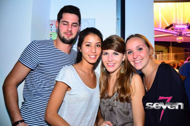 Cliquer pour voir l'image en taille réelle