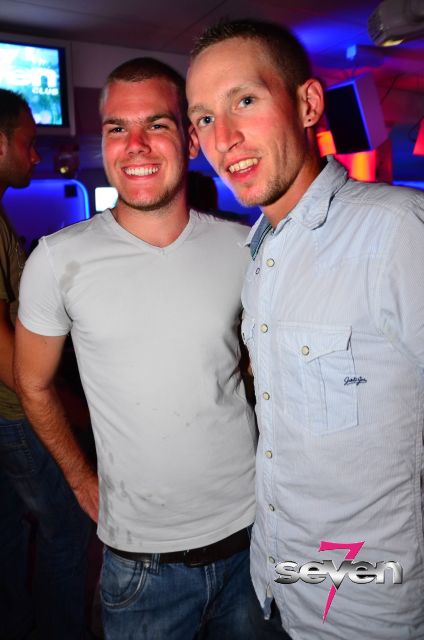 Cliquer pour voir l'image en taille réelle