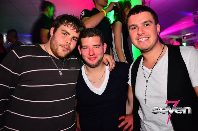 Cliquer pour voir l'image en taille réelle