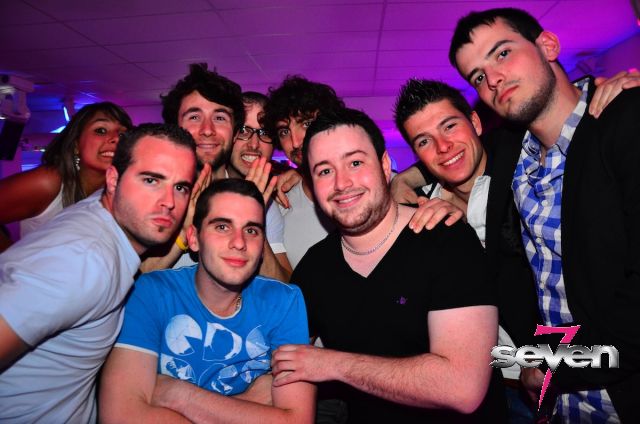 Cliquer pour voir l'image en taille réelle