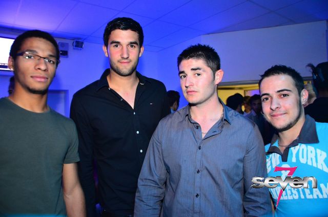 Cliquer pour voir l'image en taille réelle