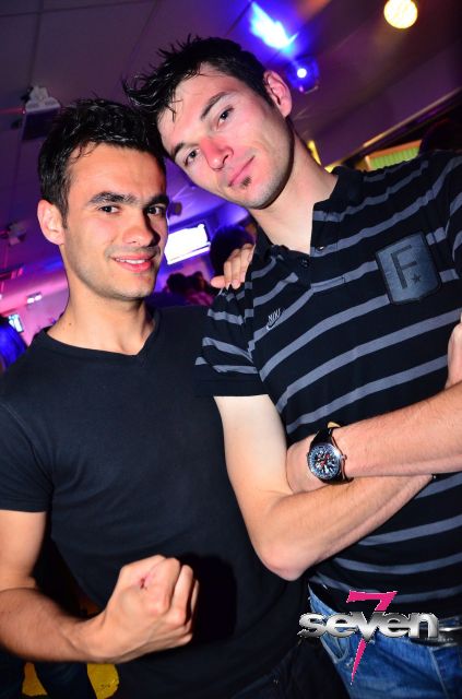 Cliquer pour voir l'image en taille réelle