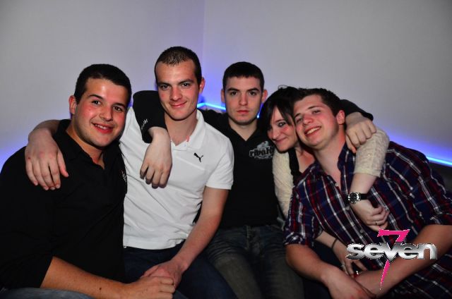 Cliquer pour voir l'image en taille réelle