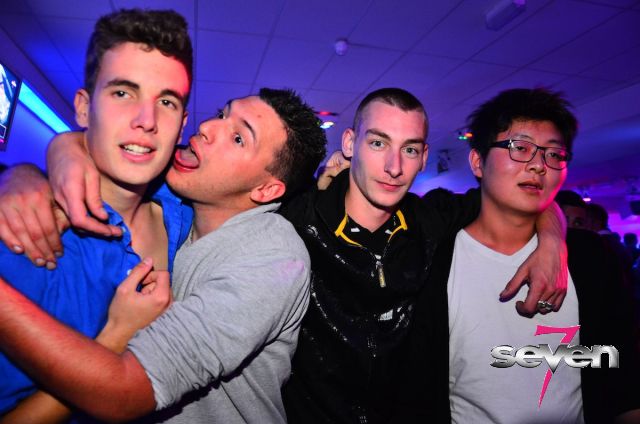 Cliquer pour voir l'image en taille réelle