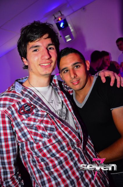 Cliquer pour voir l'image en taille réelle