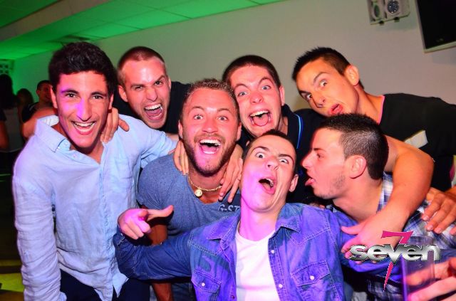 Cliquer pour voir l'image en taille réelle