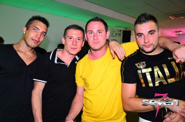 Cliquer pour voir l'image en taille réelle