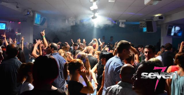 Cliquer pour voir l'image en taille réelle