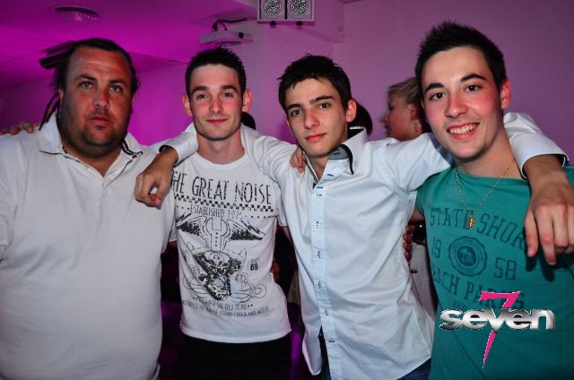 Cliquer pour voir l'image en taille réelle