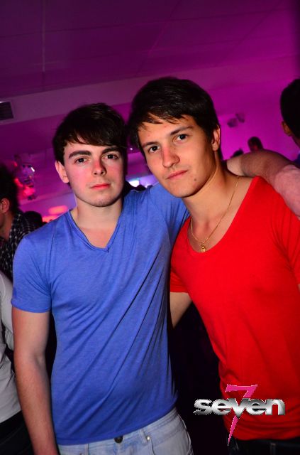 Cliquer pour voir l'image en taille réelle