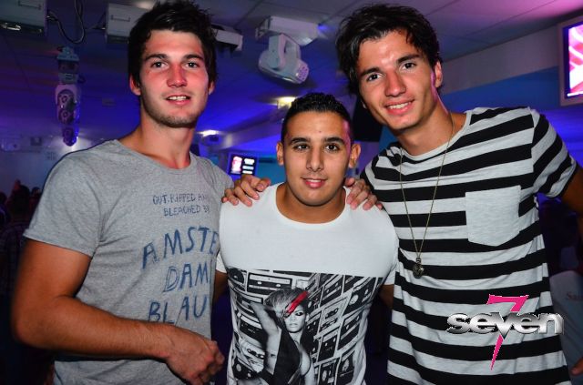 Cliquer pour voir l'image en taille réelle