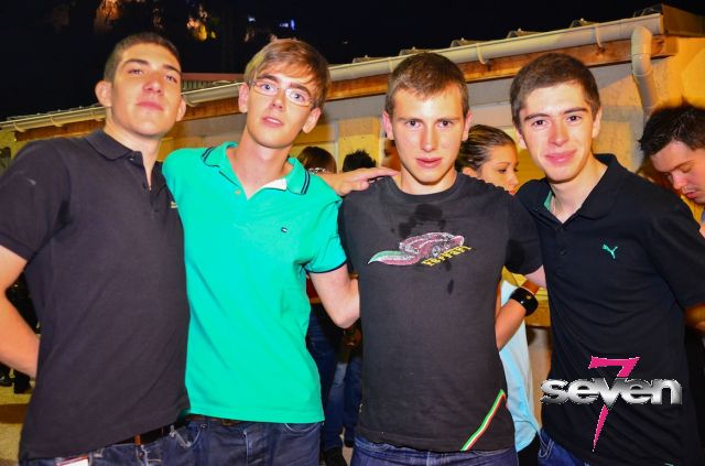 Cliquer pour voir l'image en taille réelle