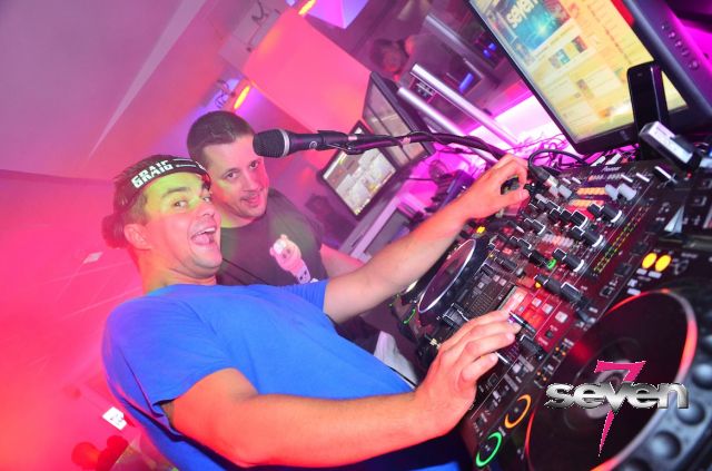 Cliquer pour voir l'image en taille réelle