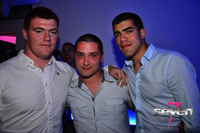 Cliquer pour voir l'image en taille réelle