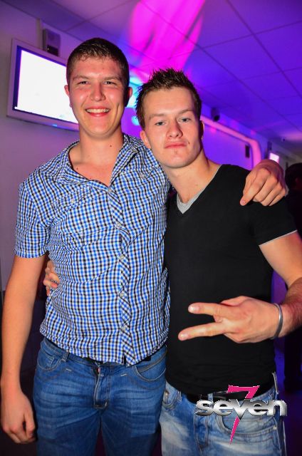 Cliquer pour voir l'image en taille réelle