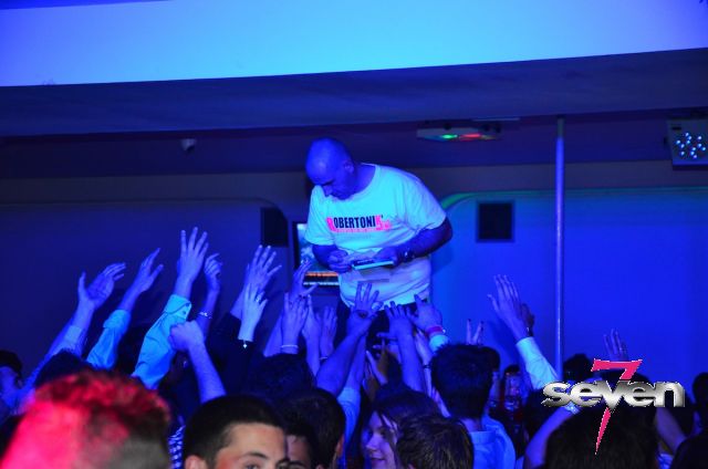 Cliquer pour voir l'image en taille réelle