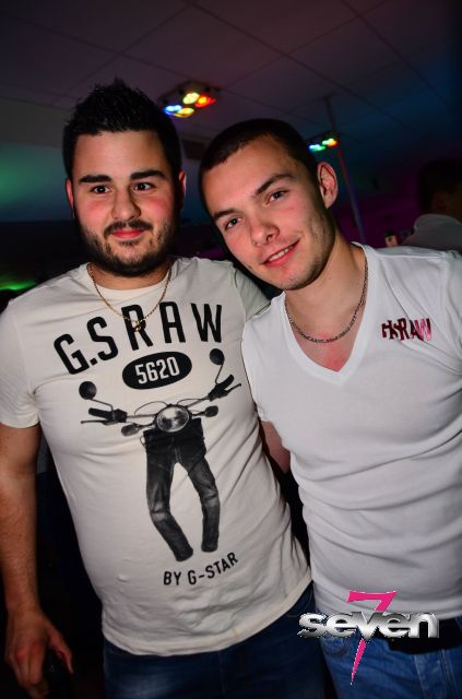 Cliquer pour voir l'image en taille réelle