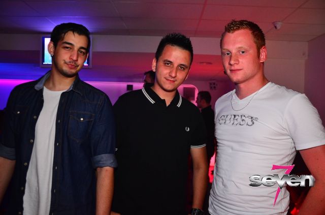 Cliquer pour voir l'image en taille réelle