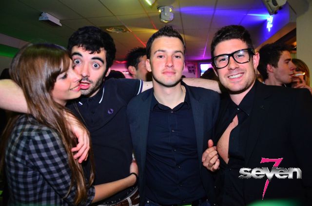 Cliquer pour voir l'image en taille réelle