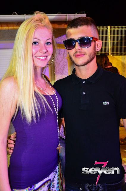 Cliquer pour voir l'image en taille réelle