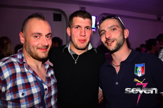 Cliquer pour voir l'image en taille réelle