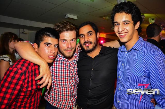 Cliquer pour voir l'image en taille réelle