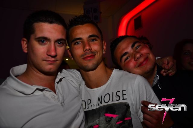 Cliquer pour voir l'image en taille réelle