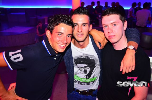 Cliquer pour voir l'image en taille réelle