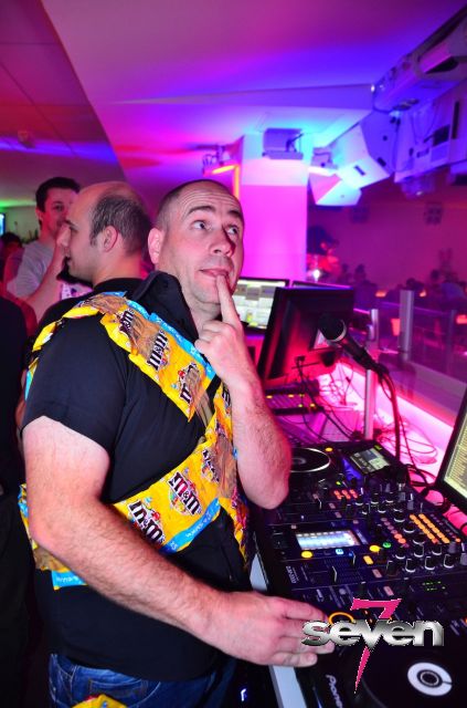 Cliquer pour voir l'image en taille réelle