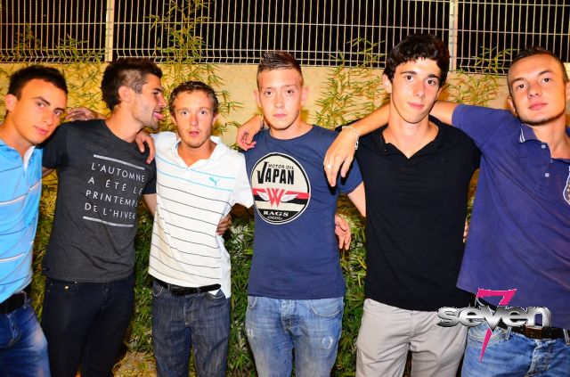 Cliquer pour voir l'image en taille réelle