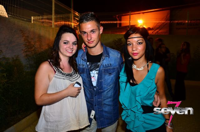 Cliquer pour voir l'image en taille réelle