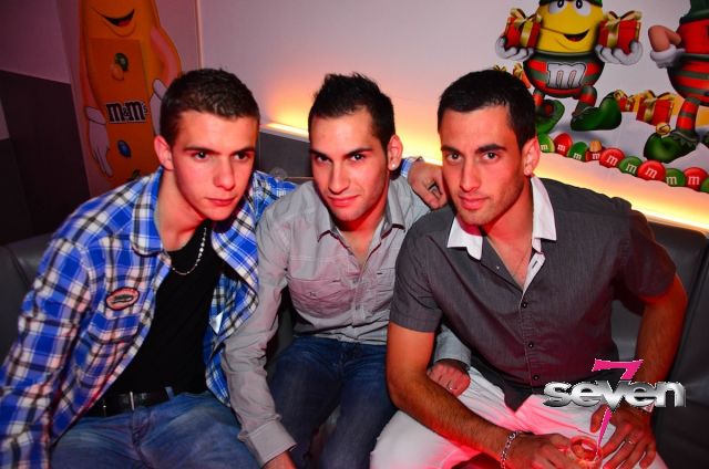 Cliquer pour voir l'image en taille réelle