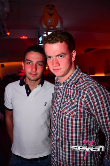 Cliquer pour voir l'image en taille réelle