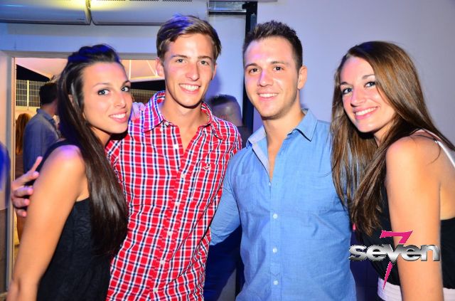 Cliquer pour voir l'image en taille réelle