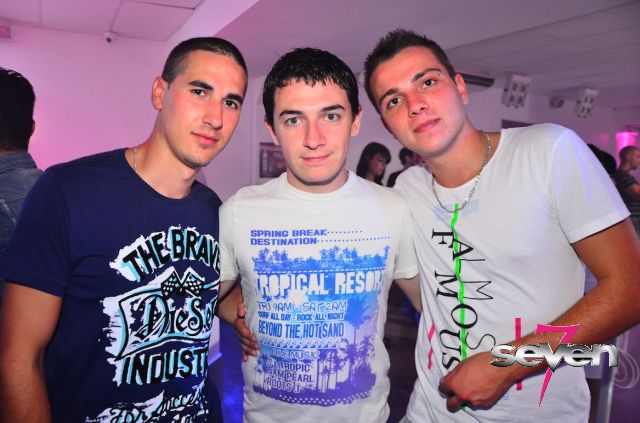 Cliquer pour voir l'image en taille réelle