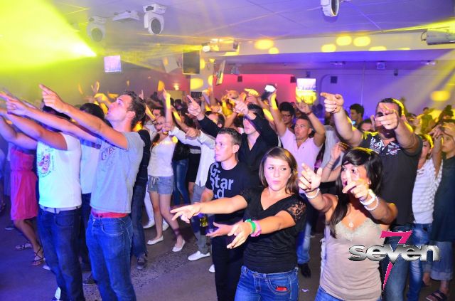 Cliquer pour voir l'image en taille réelle