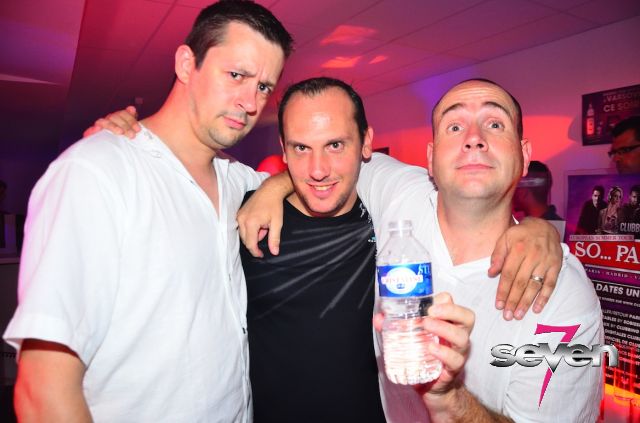 Cliquer pour voir l'image en taille réelle