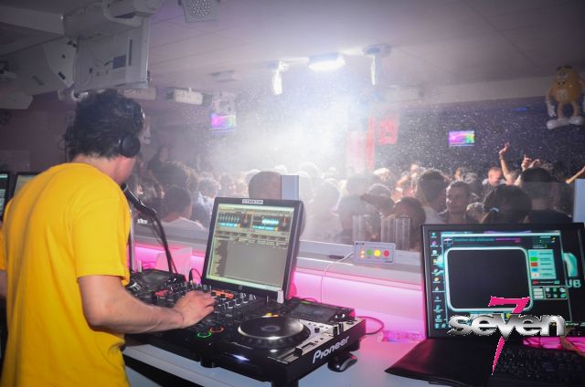 Cliquer pour voir l'image en taille réelle