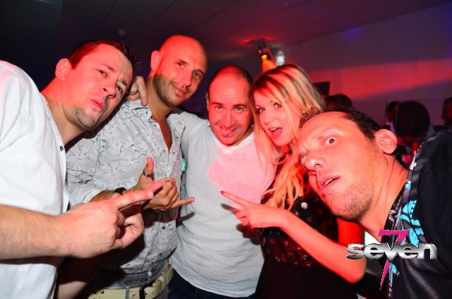 Cliquer pour voir l'image en taille réelle