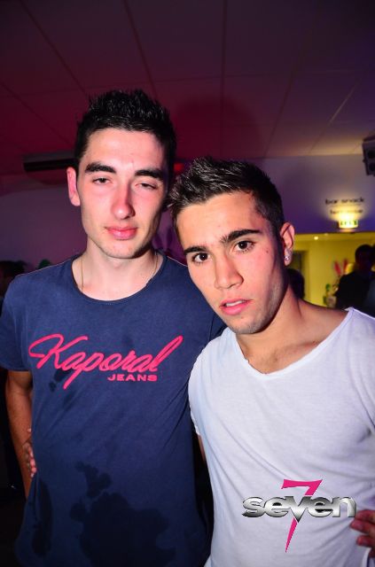 Cliquer pour voir l'image en taille réelle