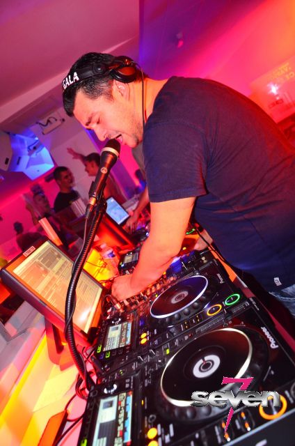 Cliquer pour voir l'image en taille réelle