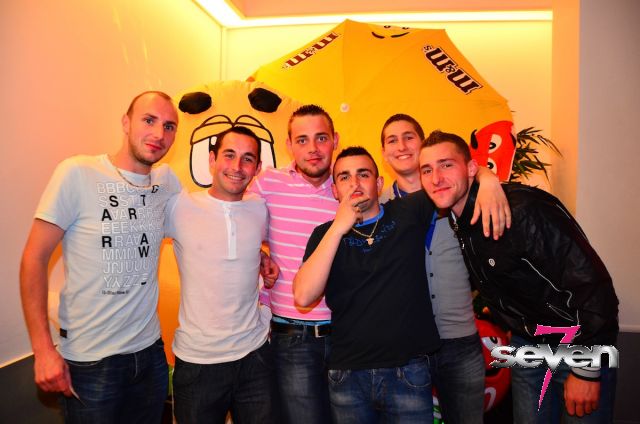 Cliquer pour voir l'image en taille réelle