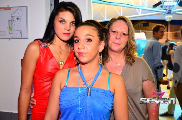 Cliquer pour voir l'image en taille réelle