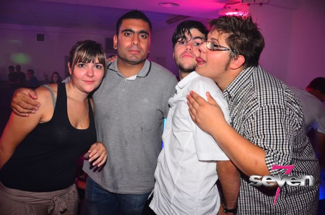 Cliquer pour voir l'image en taille réelle