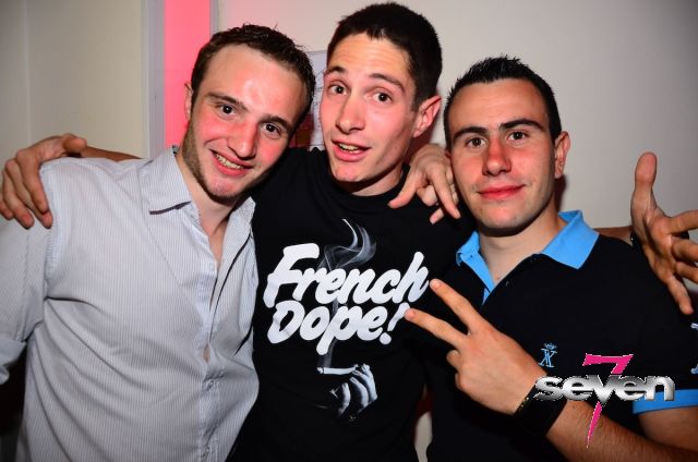 Cliquer pour voir l'image en taille réelle