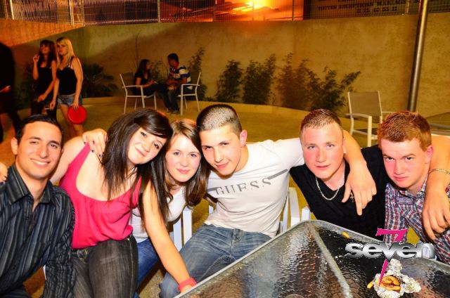 Cliquer pour voir l'image en taille réelle